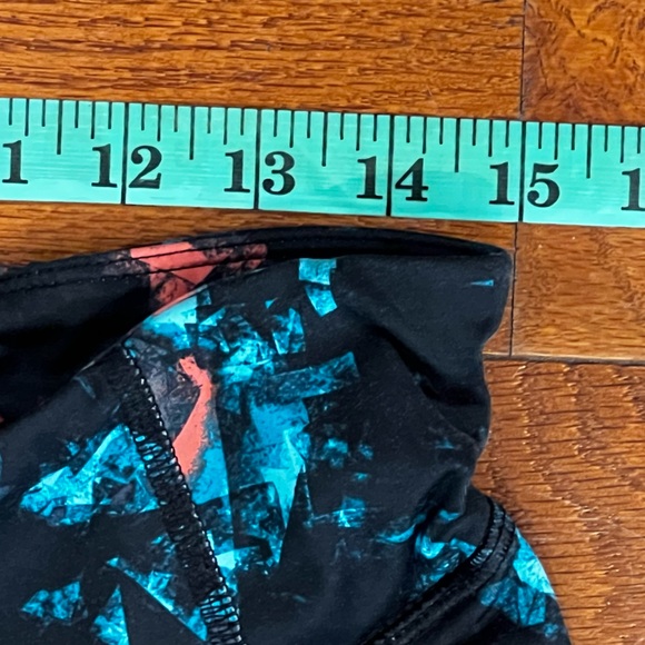 Old Navy Active Go-Dry Splash Print Cropped Leggings XL Preowned Athleisure - Picture 6 of 12
